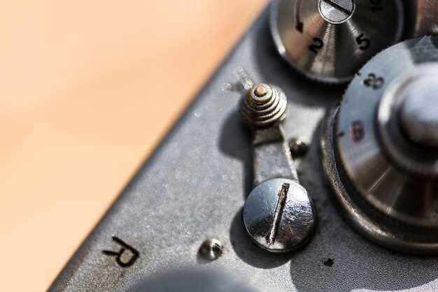 Обозначения и маркировки регулировочных винтов на корпусе фары