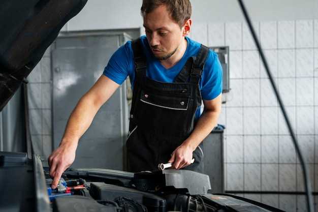 Доступ к радиатору: удаление облицовки и защиты мотора