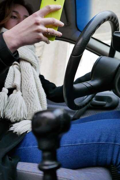 Подготовка автомобиля: отключение аккумулятора и снятие панели приборов