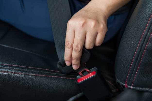 Обработка поверхности: шлифовка, грунтовка и подготовка к новой обивке