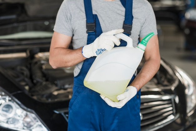 Остатки антифриза: как их определить и подготовить емкость для слива