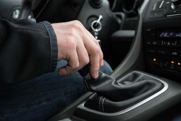 Освобождение доступа к крепежным элементам торпеды