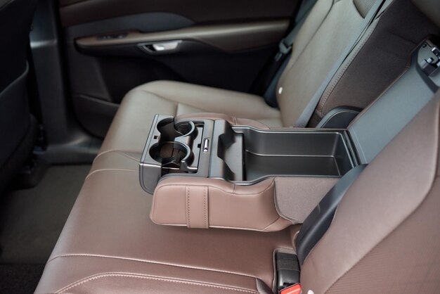 Пошаговая инструкция по установке складывающихся сидений