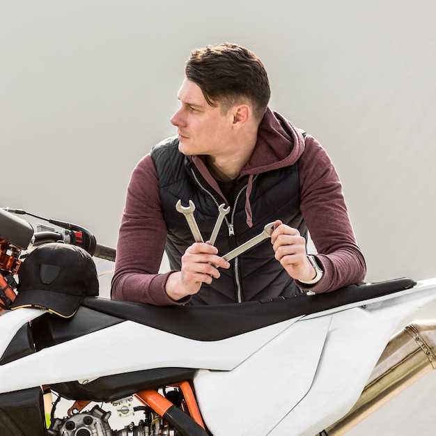 Проверка открытия и закрытия капота после установки