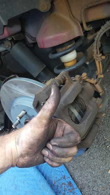 Подготовка автомобиля: снятие защитных элементов бака