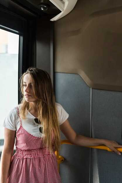 Снятие декоративных накладок и пластиковых панелей