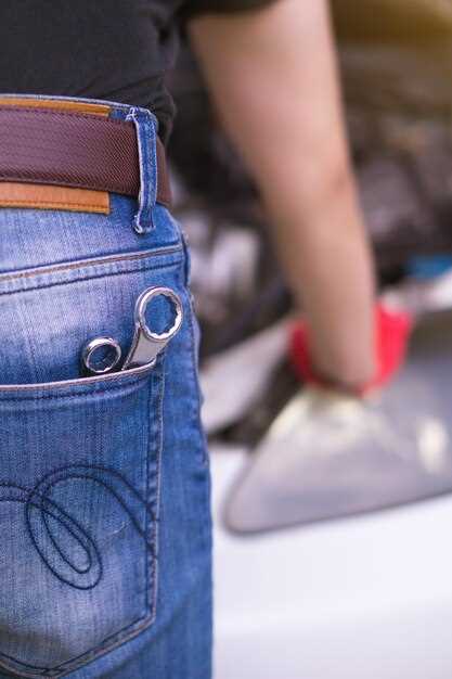 Поднятие и фиксация автомобиля на подъемнике или с помощью домкрата