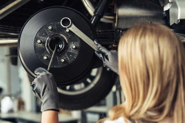 Процесс настройки схождения задней подвески Mercedes 190