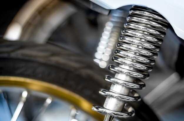 Пошаговая последовательность демонтажа старого амортизатора